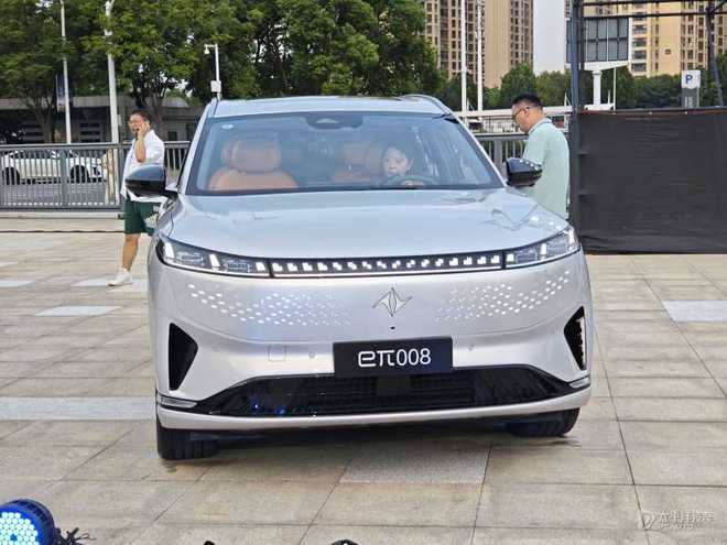 起 新款东风奕派eπ008上市麻将胡了试玩限时售1736万元(图5)